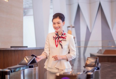 Receptionist