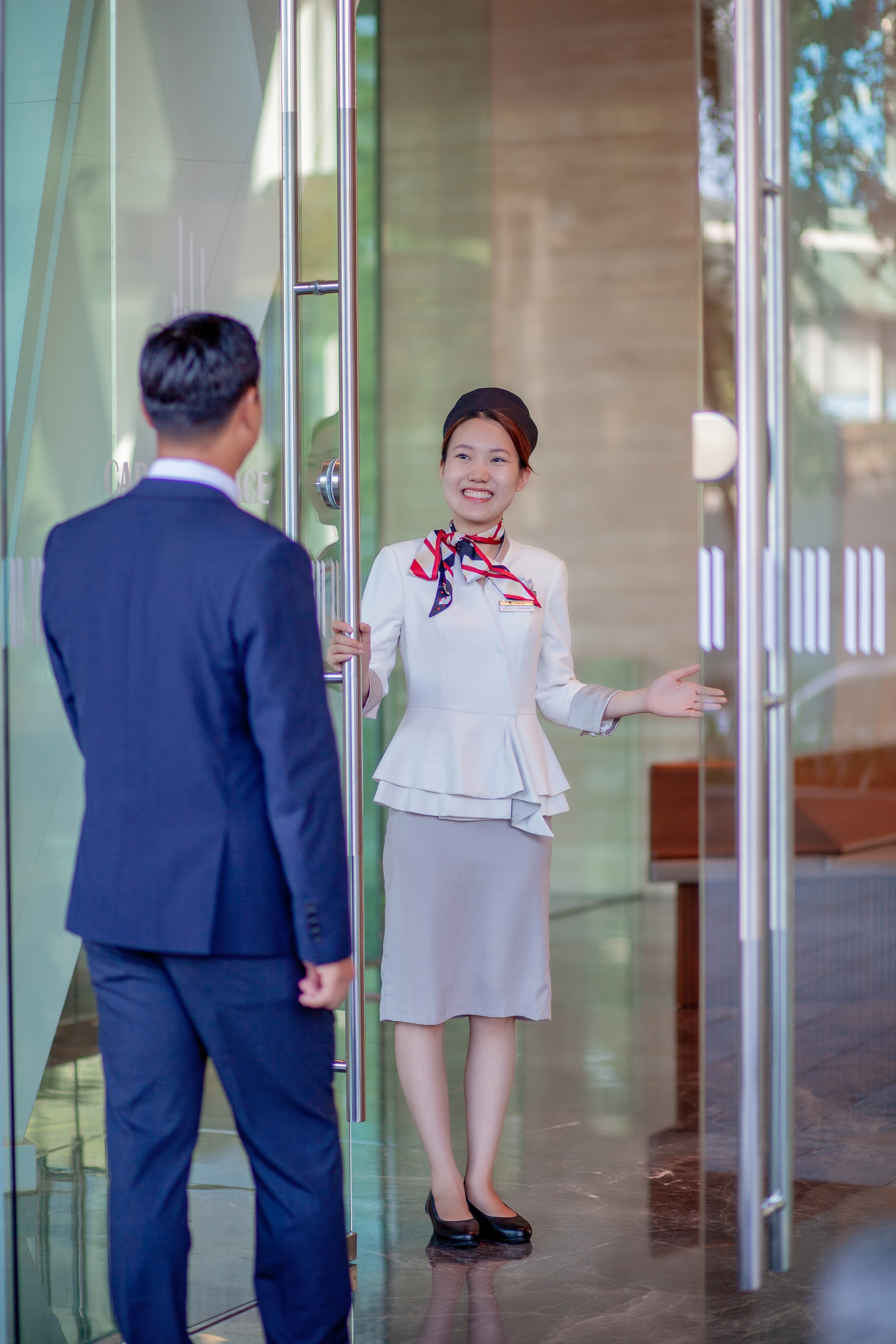 VISAHO受付スタッフ