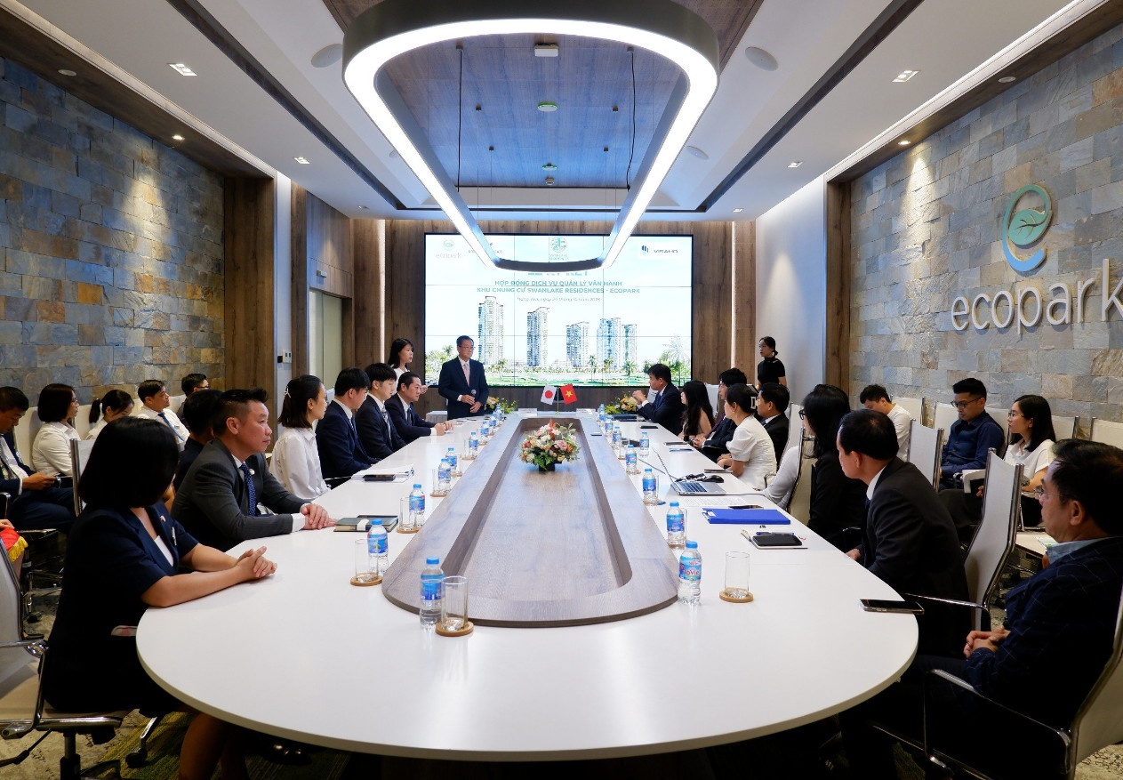 Lễ ký hợp đồng Quản lý vận hành dự án Swanlake Residences