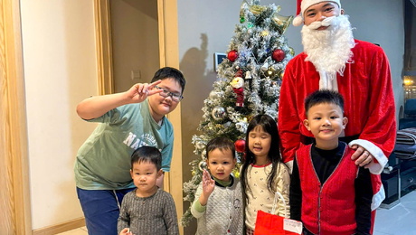 サンタクロースがドアをノック…VISAHO管理プロジェクトに広がるクリスマスの喜び