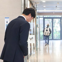 Greeting customers – A mark of VISAHO's Japanese service at The Matrix One