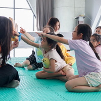 The Zei’s Little Residents Immersed in the World of Japanese Ehon with VISAHO